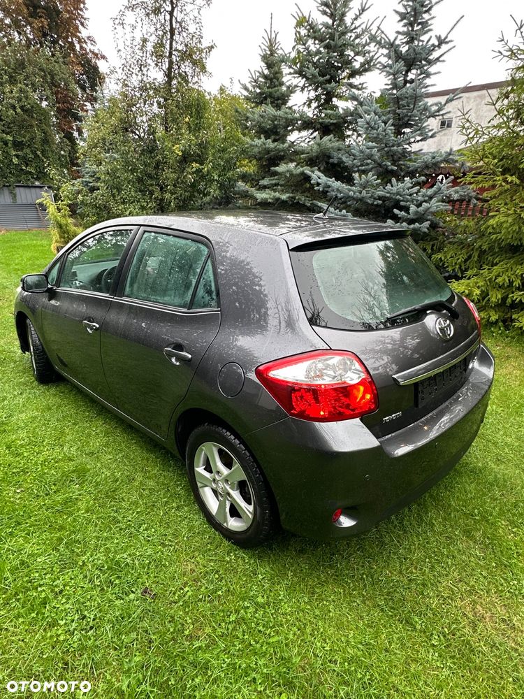 Toyota Auris 1.6 Prestige - 19