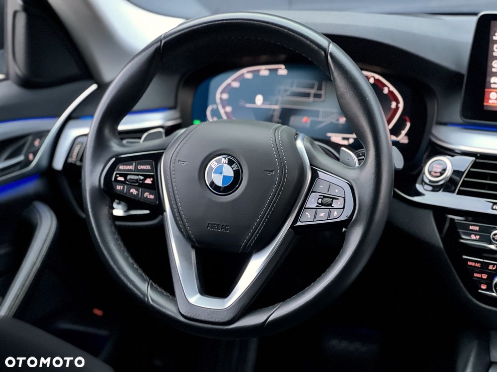 BMW Seria 5 520d MHEV Luxury Line sport - 35