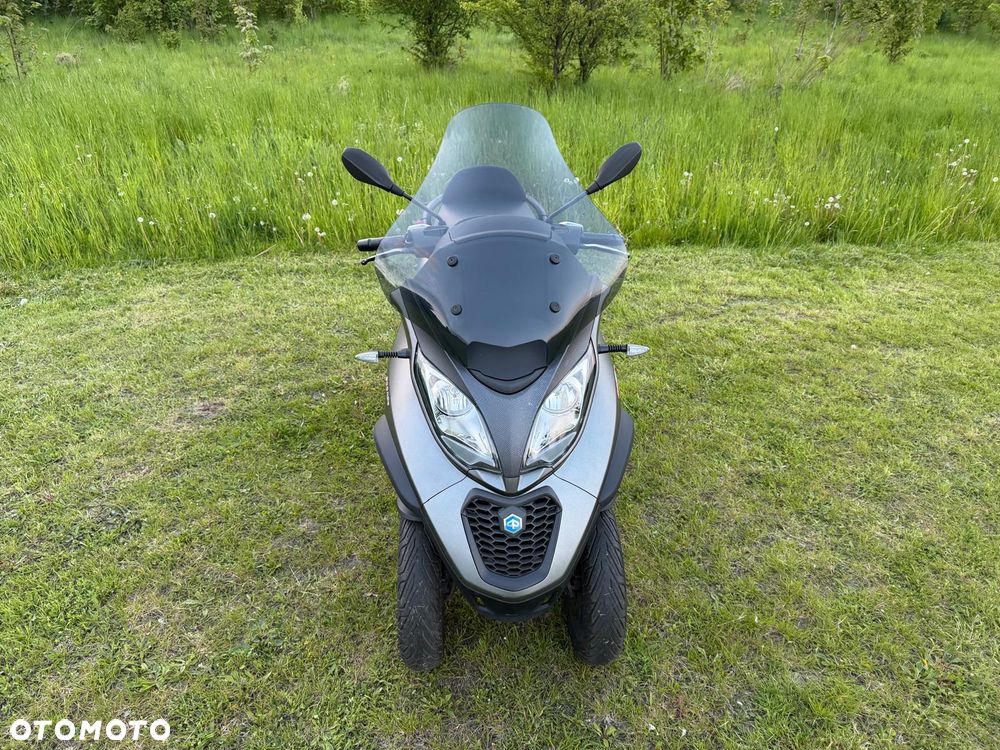 Piaggio MP-3 - 9