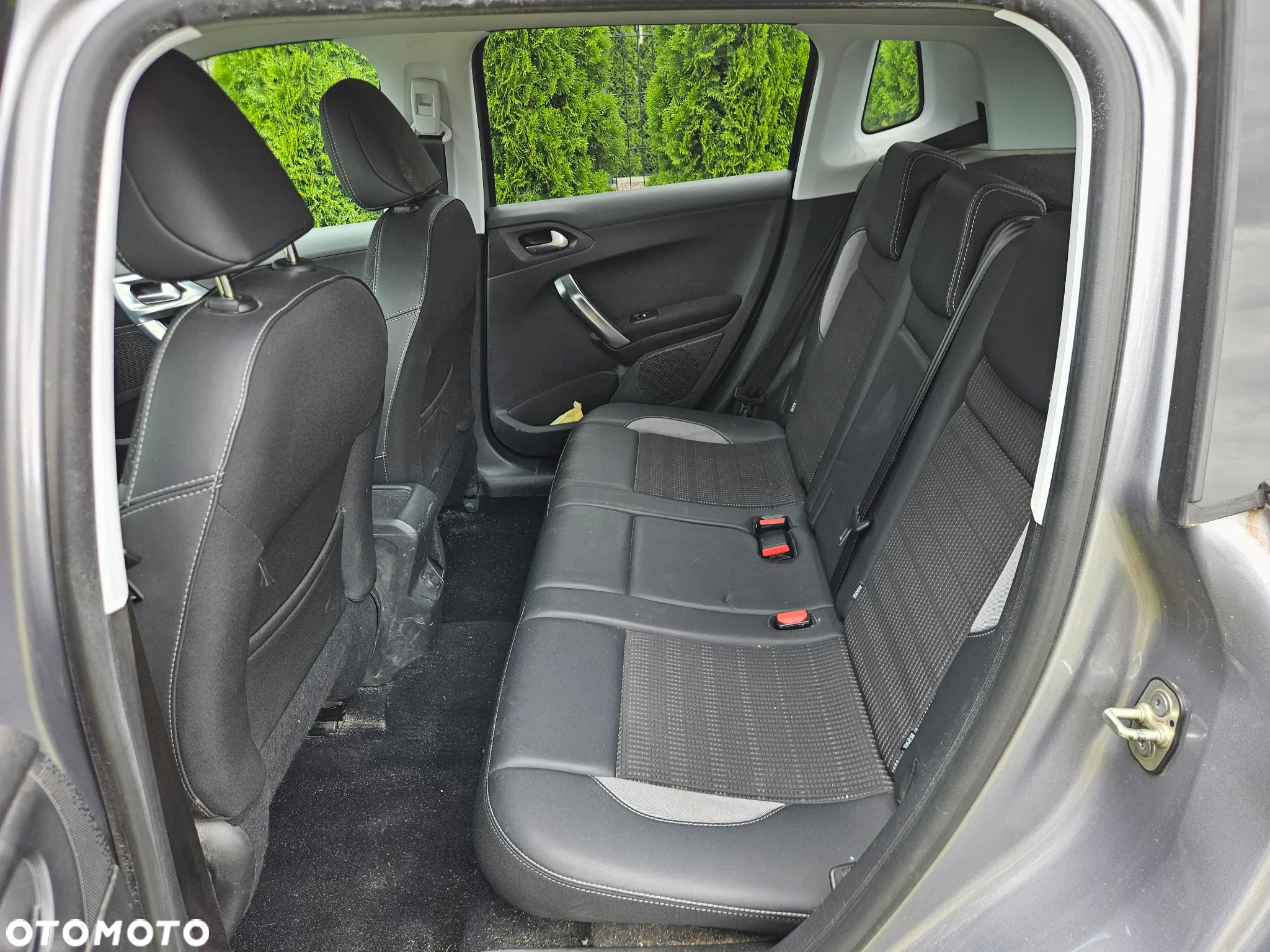 Peugeot 2008 1.2 PureTech Allure S&S - 15