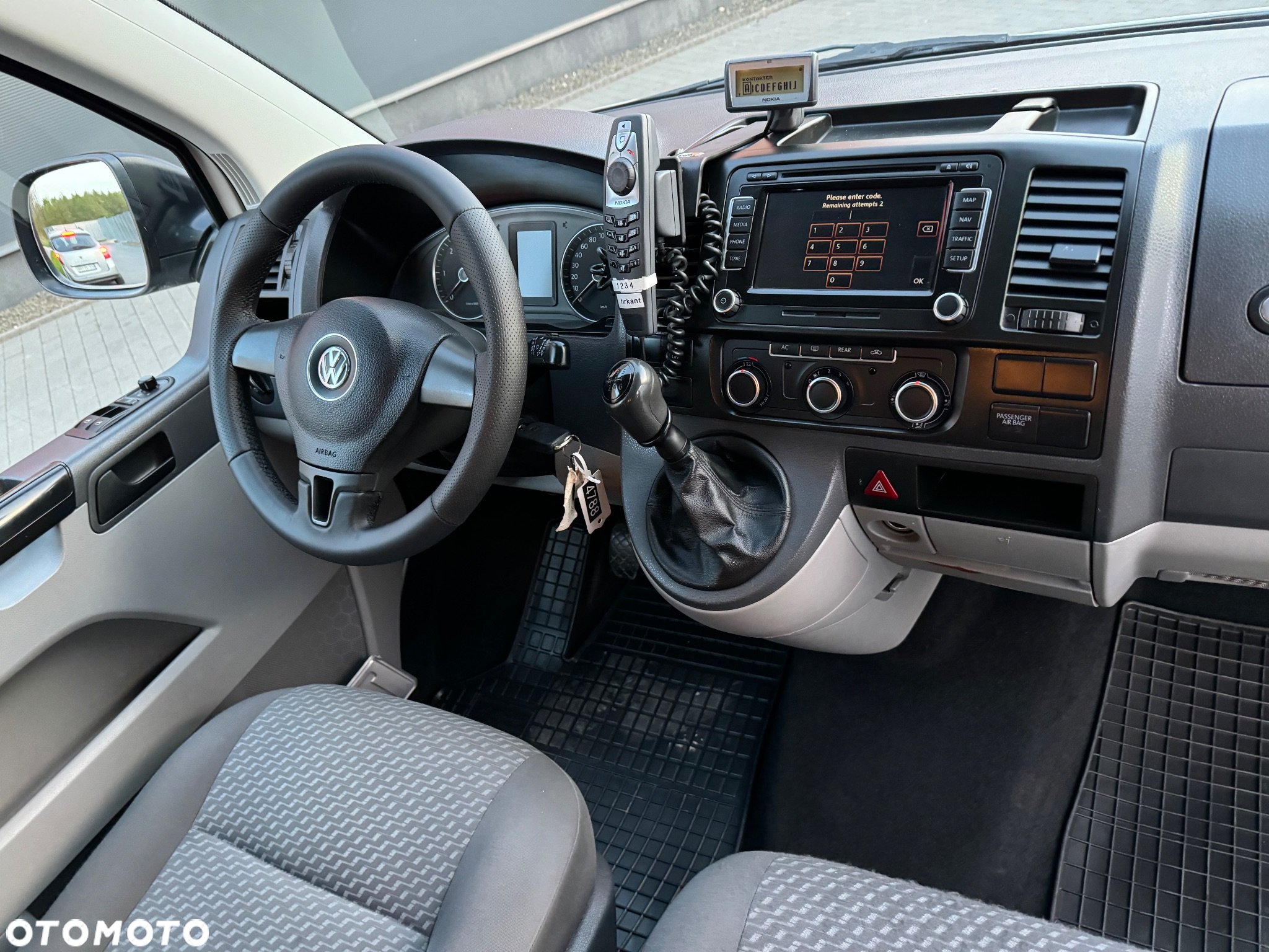 Volkswagen Caravelle TDI L2 Trendline - 10