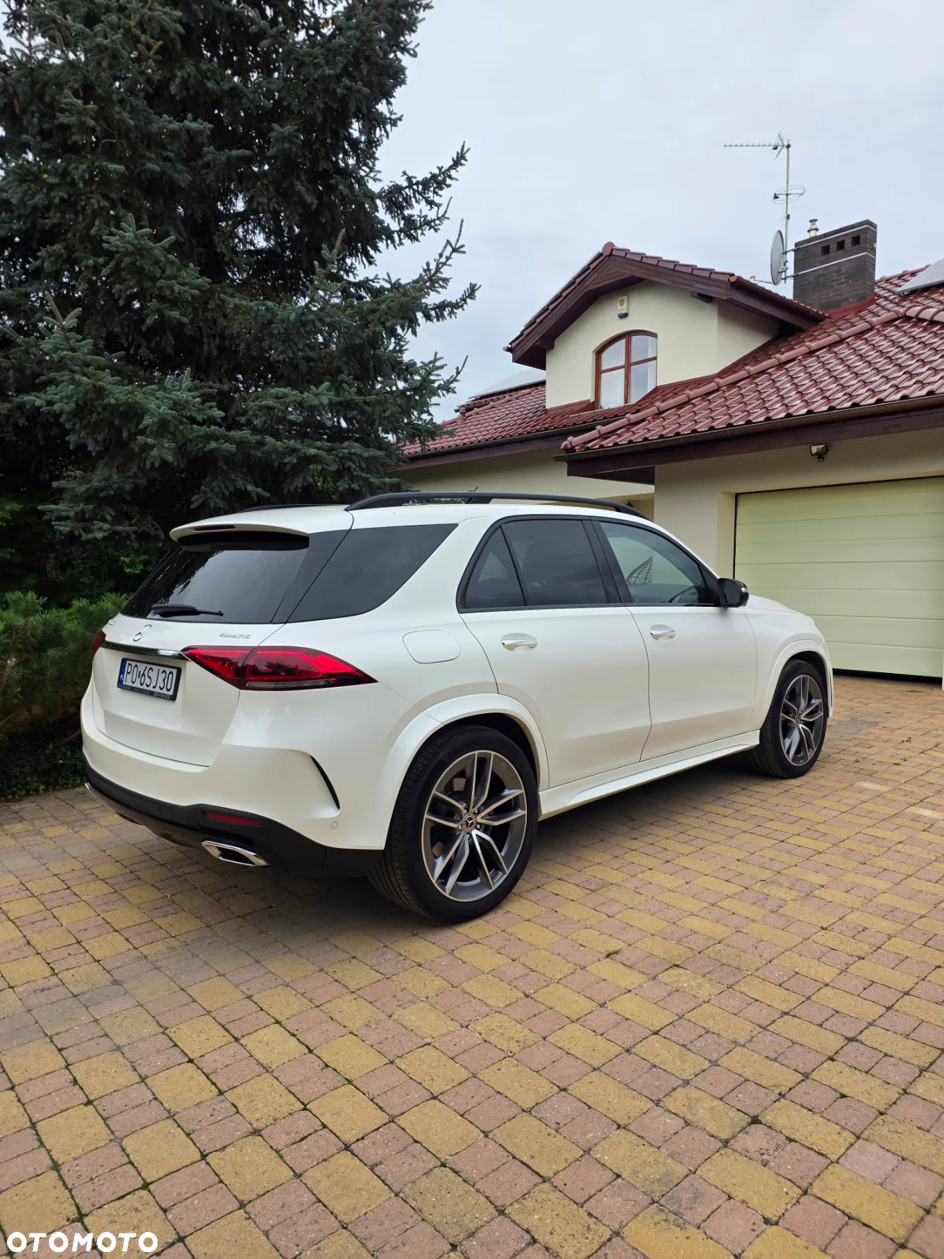 Mercedes-Benz GLE 400 d 4-Matic - 4
