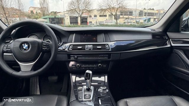 BMW 520 d Auto - 12