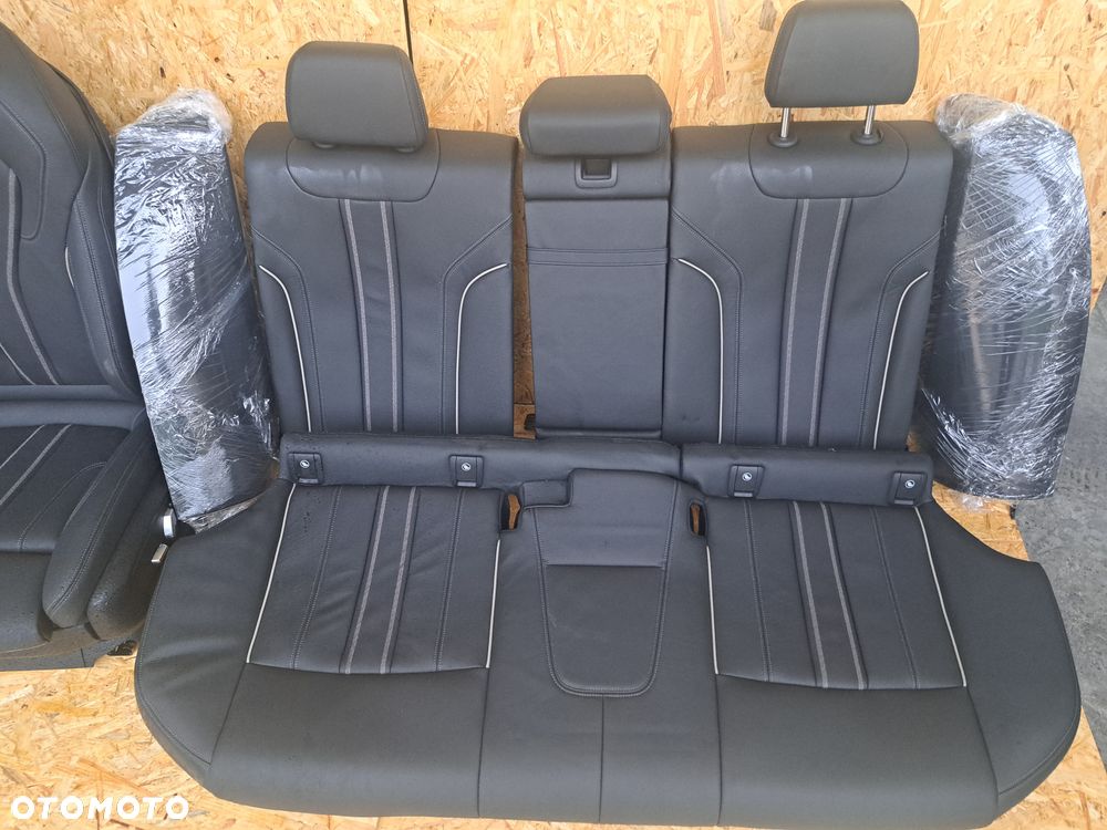 BMW 5 G30 LCI czarne wnętrze Mpakiet skóra grzane elektryka pamięć tunel 4szt boczkiNowe! - 5