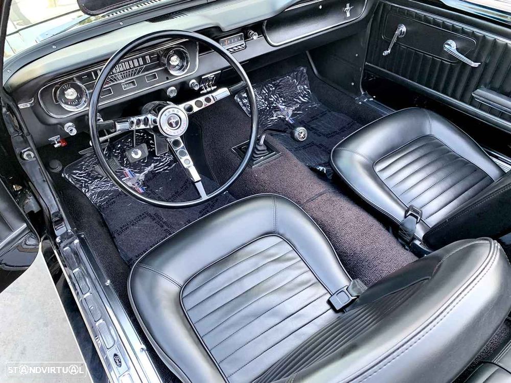 Ford Mustang - 23