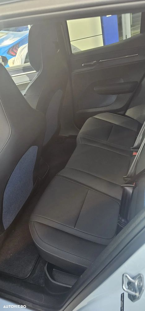 Volvo EX30 Single Motor Extended Range Core - 16