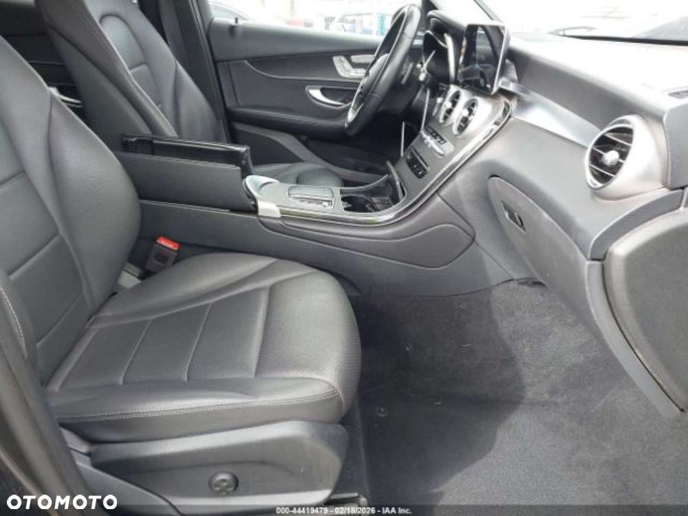 Mercedes-Benz GLC - 10