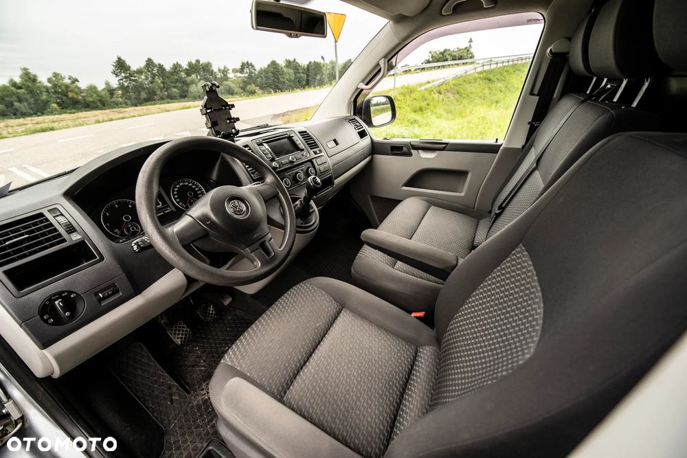 Volkswagen Transporter - 4