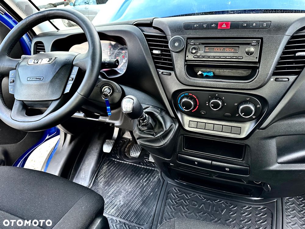 Iveco 35S15 - 11