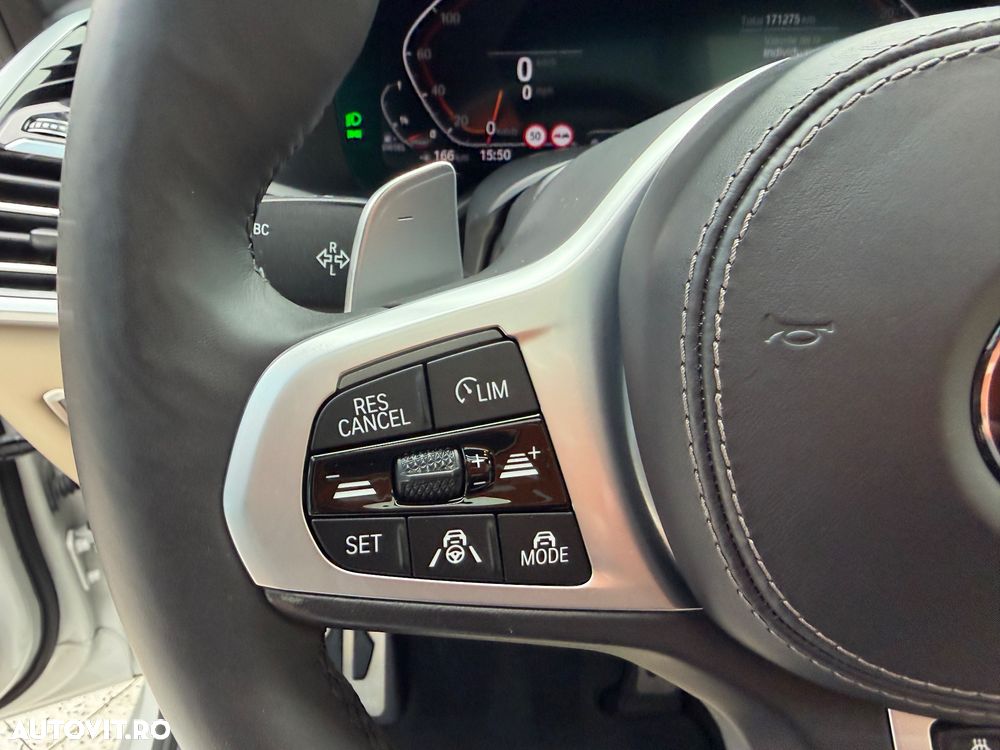 BMW X7 xDrive40d - 38