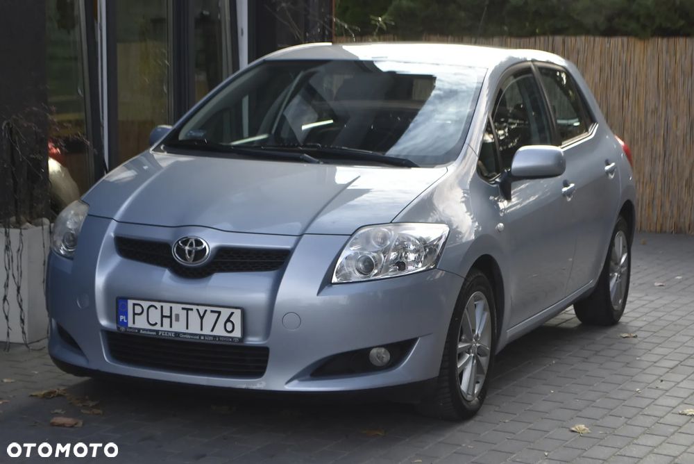 Toyota Auris 1.4 VVT-i Luna - 2