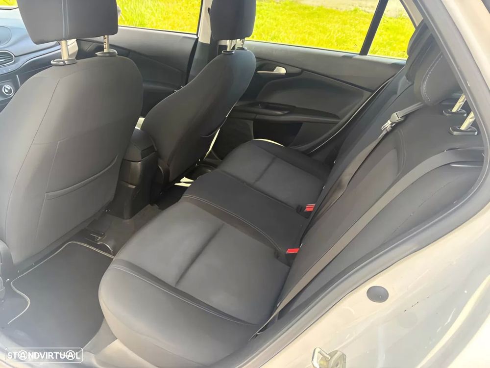 Fiat Tipo Station Wagon 1.0 GSE T3 City Life - 9