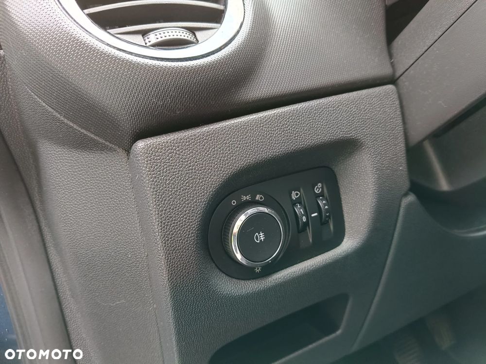 Opel Corsa 1.2 16V Easytronic - 17