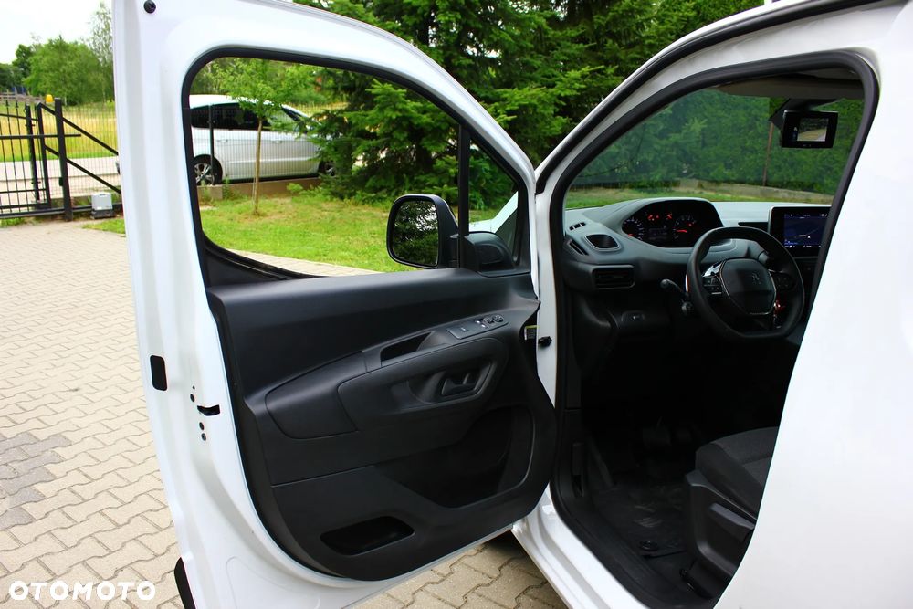 Peugeot PARTNER 1.5HDI 130KM AUTOMAT 8 BIEGÓW LONG DŁUGI 3 OSOBOWY PERFEKT AUTO NAVIGACJA KAMERY,ASYSTENTY,VF23% - 31