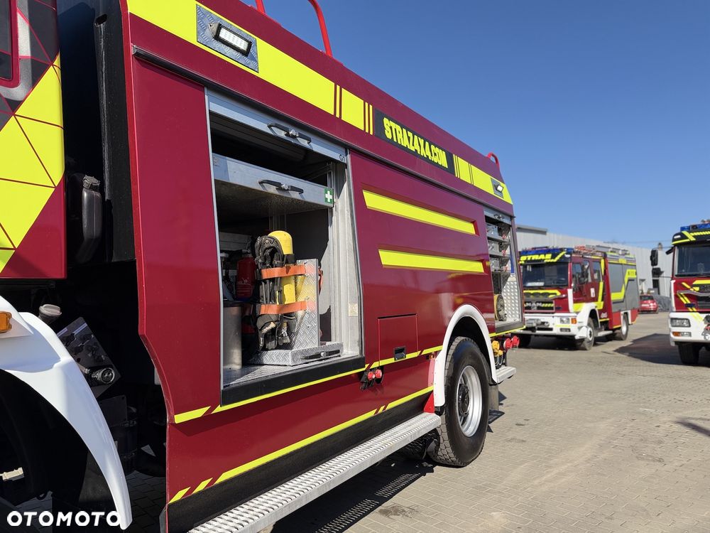 MAN Wóz strażacki CIĘŻKI Pojazd pożarniczy Straż pożarna MAN 18.284 4x4 6t wody+piana, CNBOP, działko dachowe, skrzynie dachowe, łańcuchy podrzutowe - 7