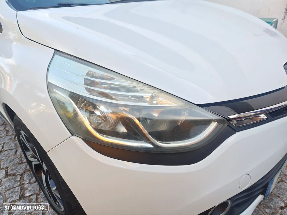 Renault Clio 1.2 16V 75 LIMITED - 7