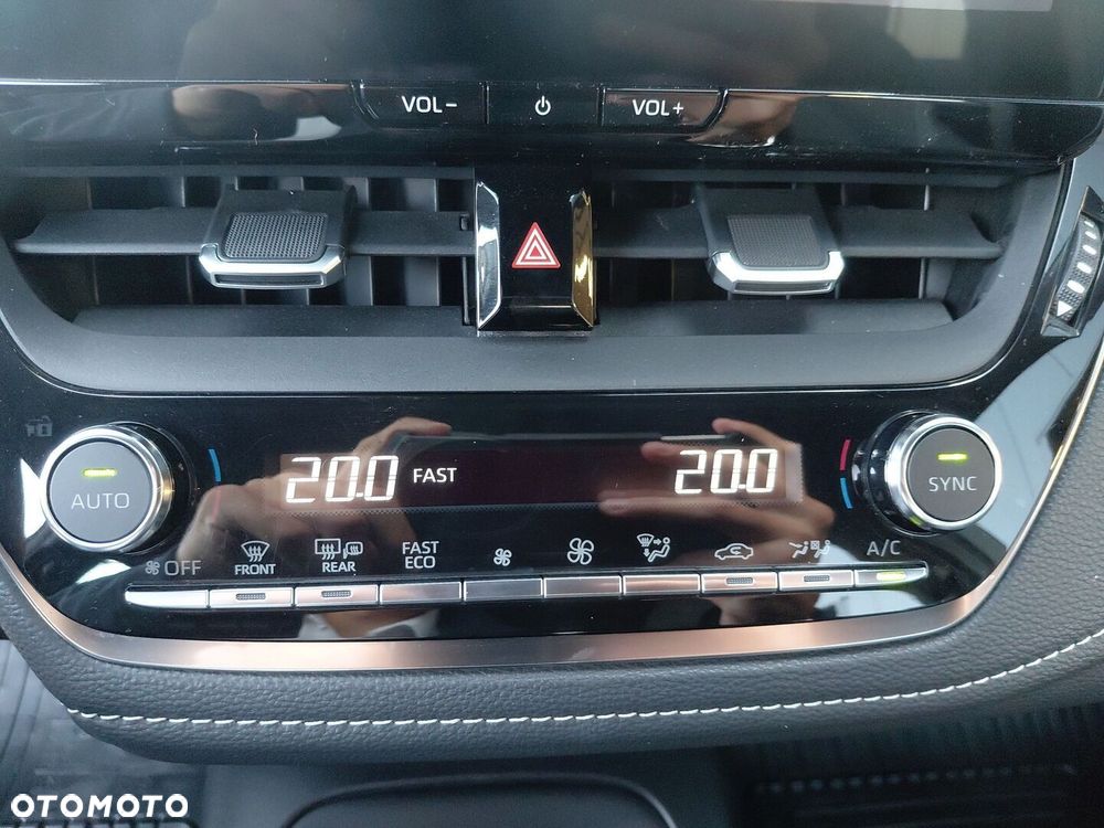 Toyota Corolla 1.8 Hybrid Comfort - 25