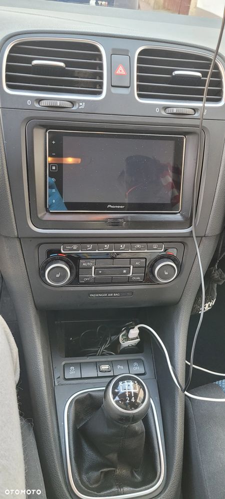 Volkswagen Golf 1.6 TDI BlueMot Comfortline - 11