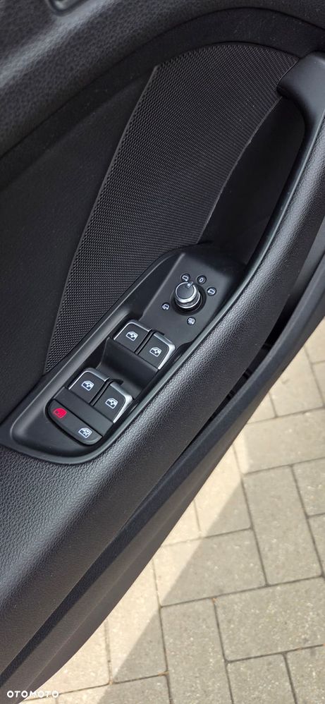 Audi A3 Sportback 1.6 TDI S tronic - 11