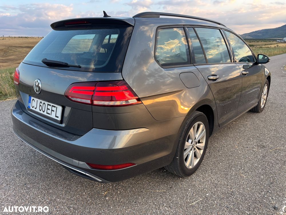 Volkswagen Golf 1.6 TDI SCR Comfortline - 3