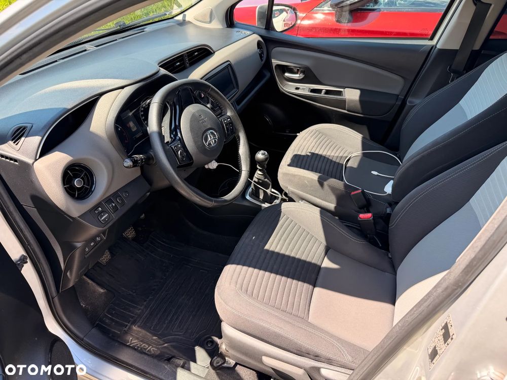 Toyota Yaris 1.5 Life - 5