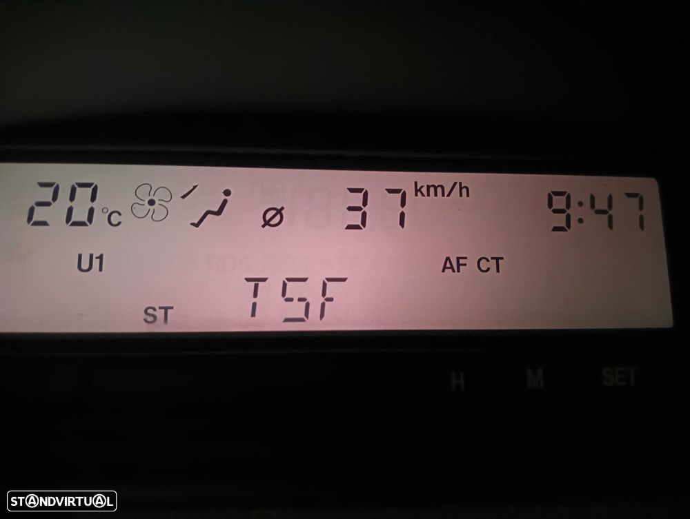 Mitsubishi Carisma SD 1.9 Di-D HP Comfort - 12