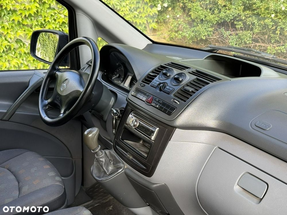 Mercedes-Benz Vito Univan 639.605 - 15