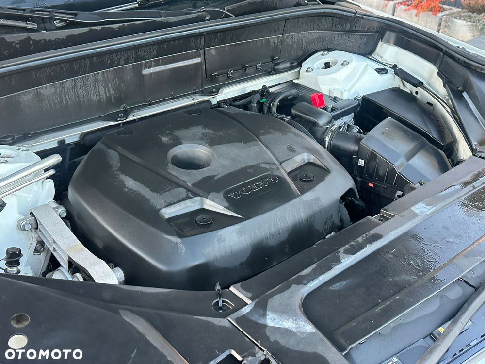 Volvo XC 90 T6 AWD Momentum 7os - 8