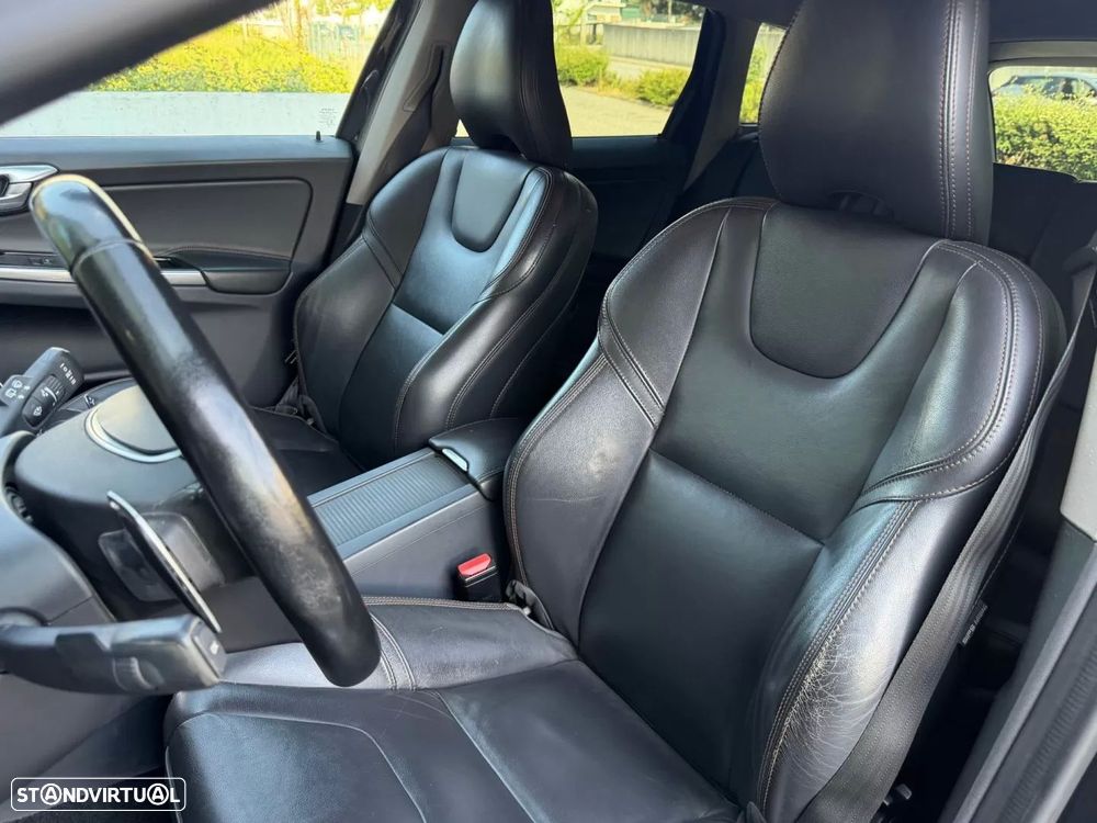 Volvo XC 60 2.0 D3 Dynamic Edition Geartronic - 15