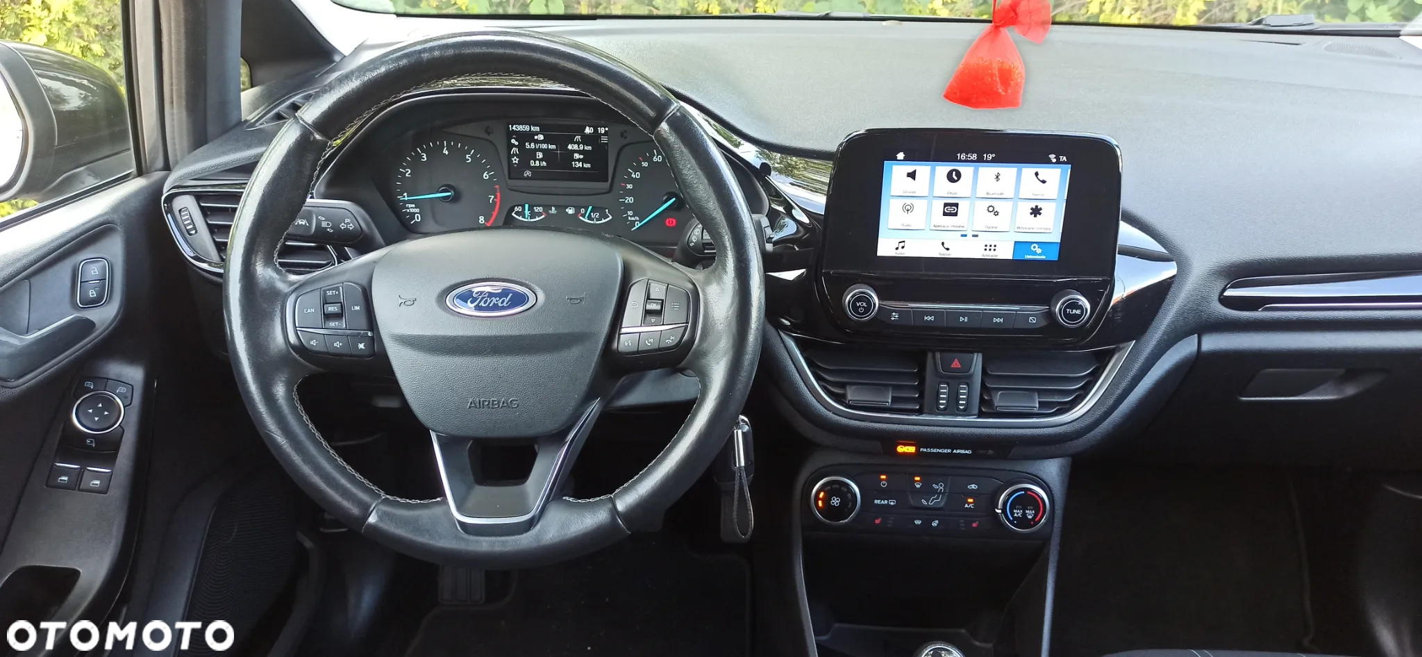 Ford Fiesta 1.0 EcoBoost Start-Stop SYNC Edition - 10