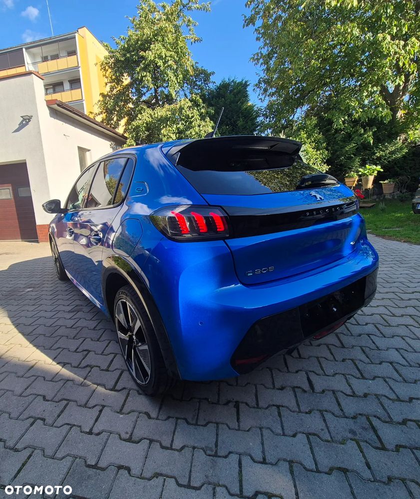 Peugeot 208 - 4