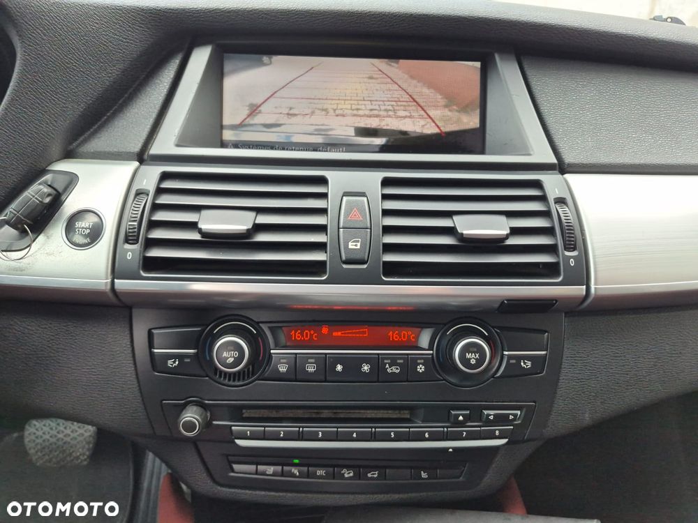 BMW X5 xDrive35d - 16