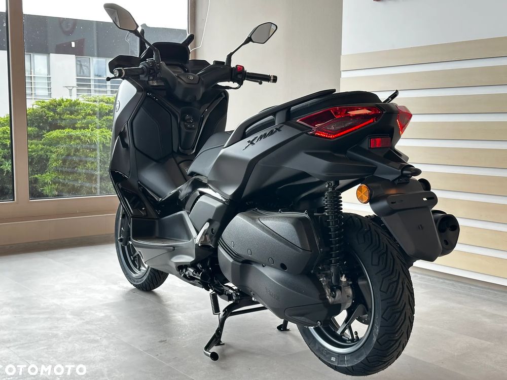 Yamaha X-max - 4