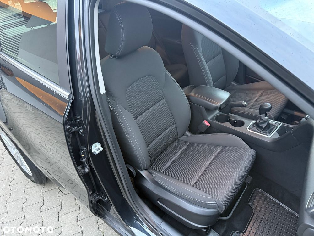 Kia Sportage 1.7 CRDI Business Line M 2WD - 23