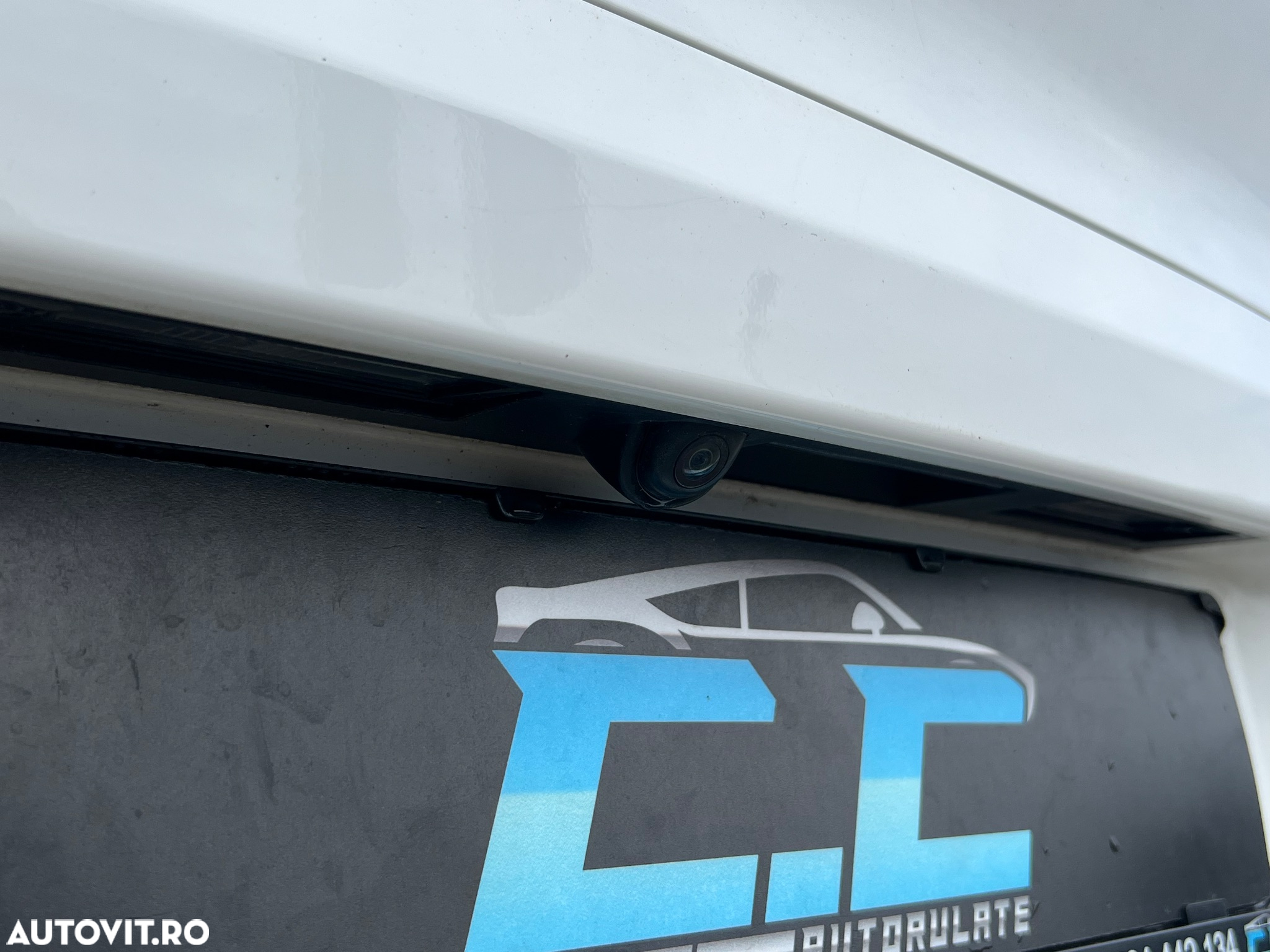 Hyundai Tucson 2.0 CRDI 2WD Trend - 29