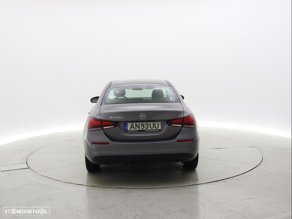 Mercedes-Benz A 250 e Style Plus - 5