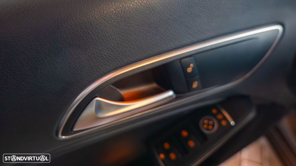 Mercedes-Benz CLA 200 d Shooting Brake Urban Aut. - 12