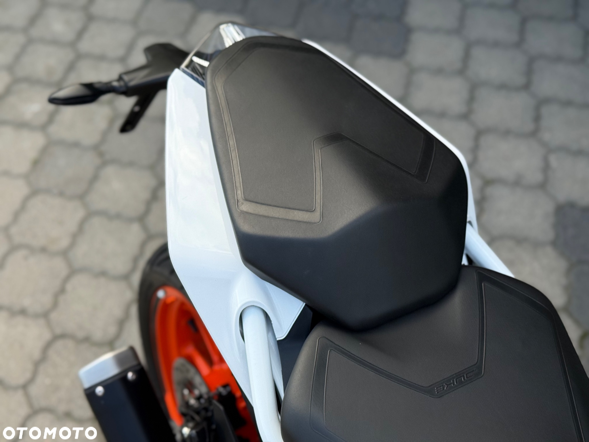 KTM Duke - 18
