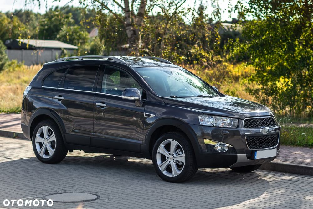 Chevrolet Captiva 2.2 d LTZ - 10