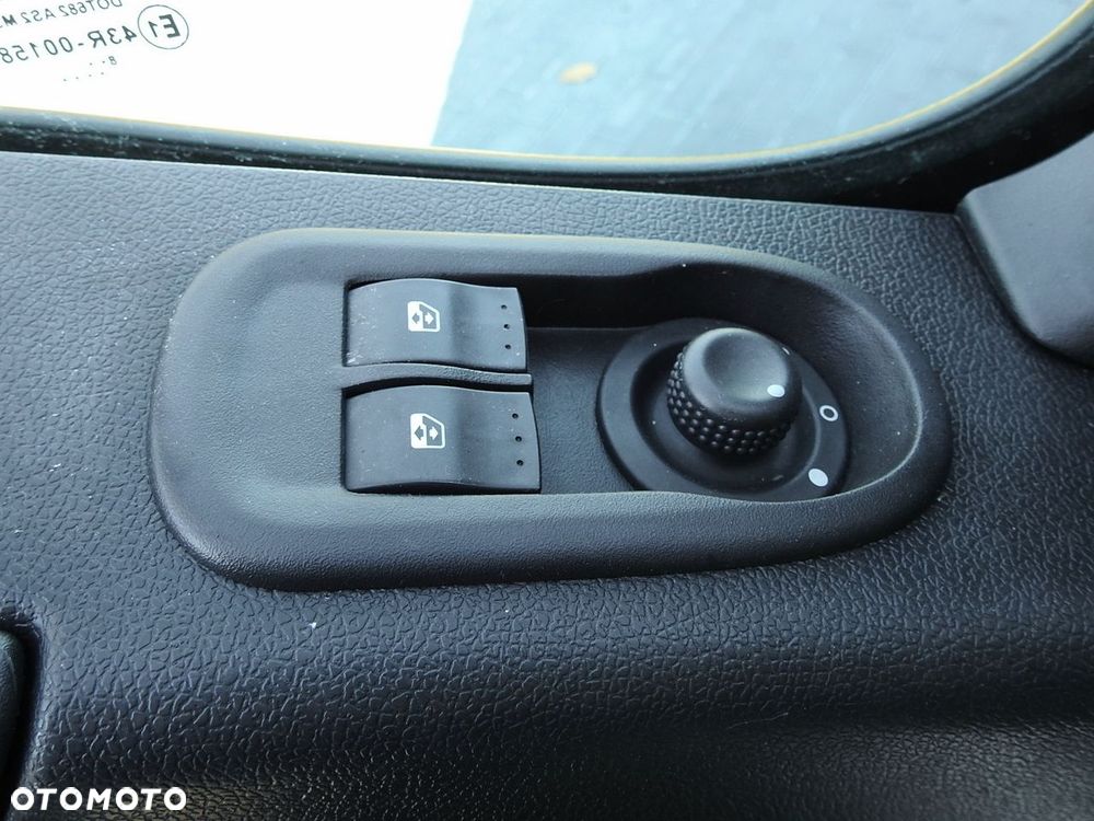 Renault MASTER PLANDEKA 10 PALET TEMPOMAT KLIMATYZACJA PNEUMATYKA  170KM - 29