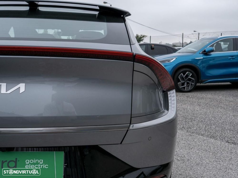 Kia EV6 77,4-kWh - 13