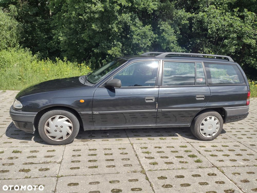 Opel Astra - 2