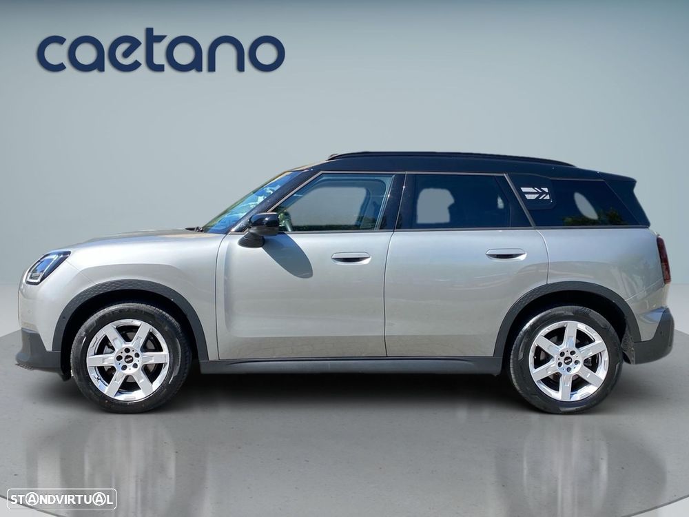 MINI Countryman D Classic M - 25