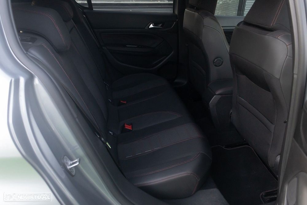 Peugeot 308 1.5 BlueHDi GT Line - 22