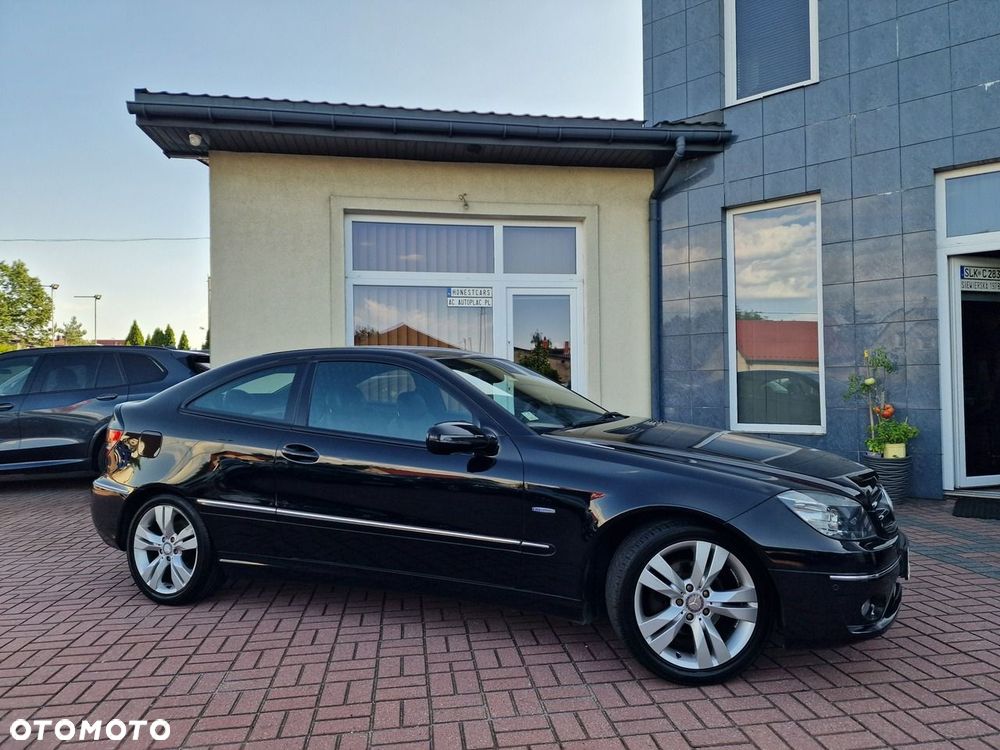 Mercedes-Benz CLC - 13