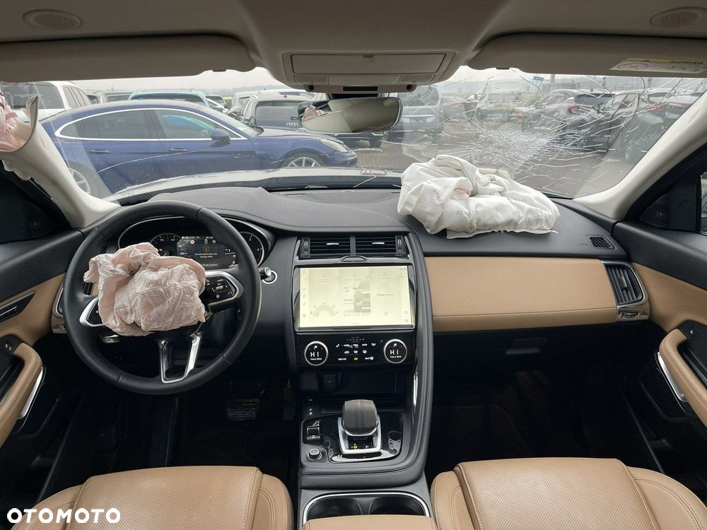 Jaguar E-Pace D165 AWD - 11