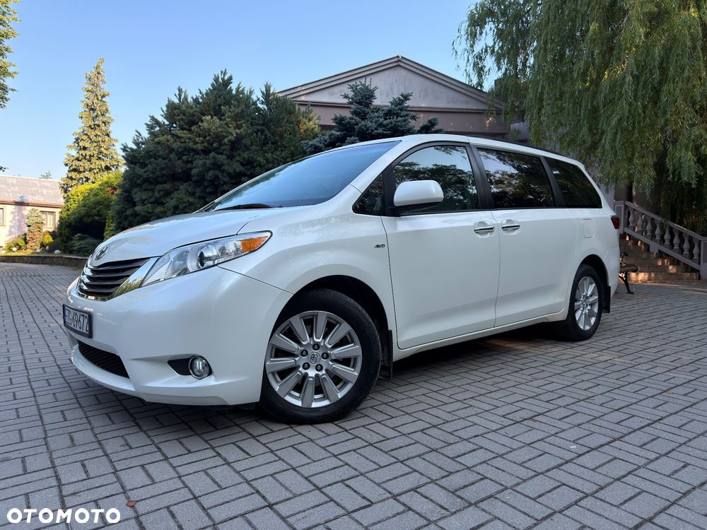 Toyota Sienna 3.5 V6 XLE AWD - 2
