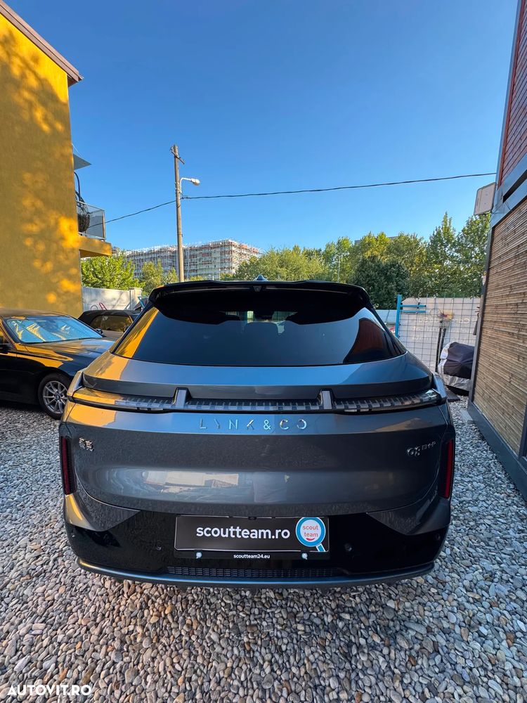 Lynk&Co 08 - 6