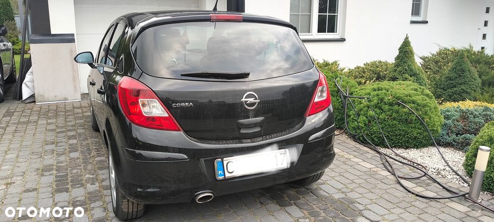 Opel Corsa 1.4 16V Selection - 11