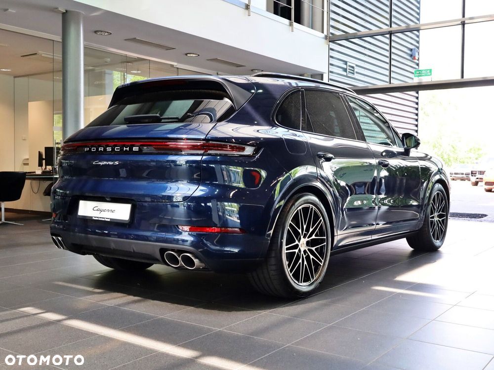 Porsche Cayenne - 6